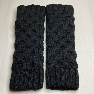 Gap Wool Blend Black Cable Knit Fingerless Mittens